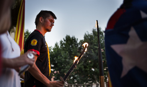 Ankunft der Flamme des Canigó Foto von Tomas Munoz