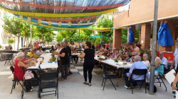 Homenatge gent gran la central